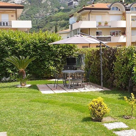 Sam&Sun Apartment Torbole Sul Garda Luaran gambar