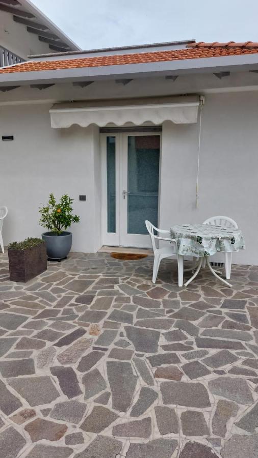 Sam&Sun Apartment Torbole Sul Garda Luaran gambar