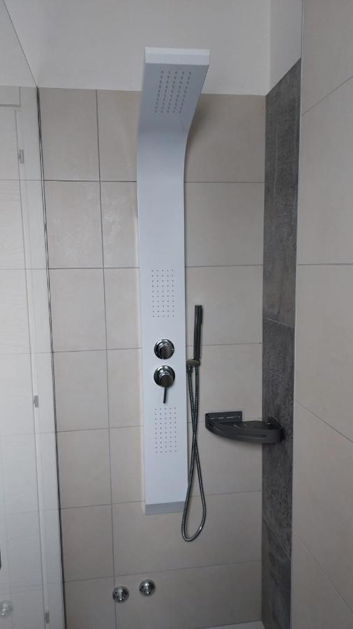 Sam&Sun Apartment Torbole Sul Garda Luaran gambar
